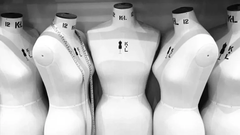 Dynamic or Static Mannequins for Sale: Which Should You Choose for Your Business?